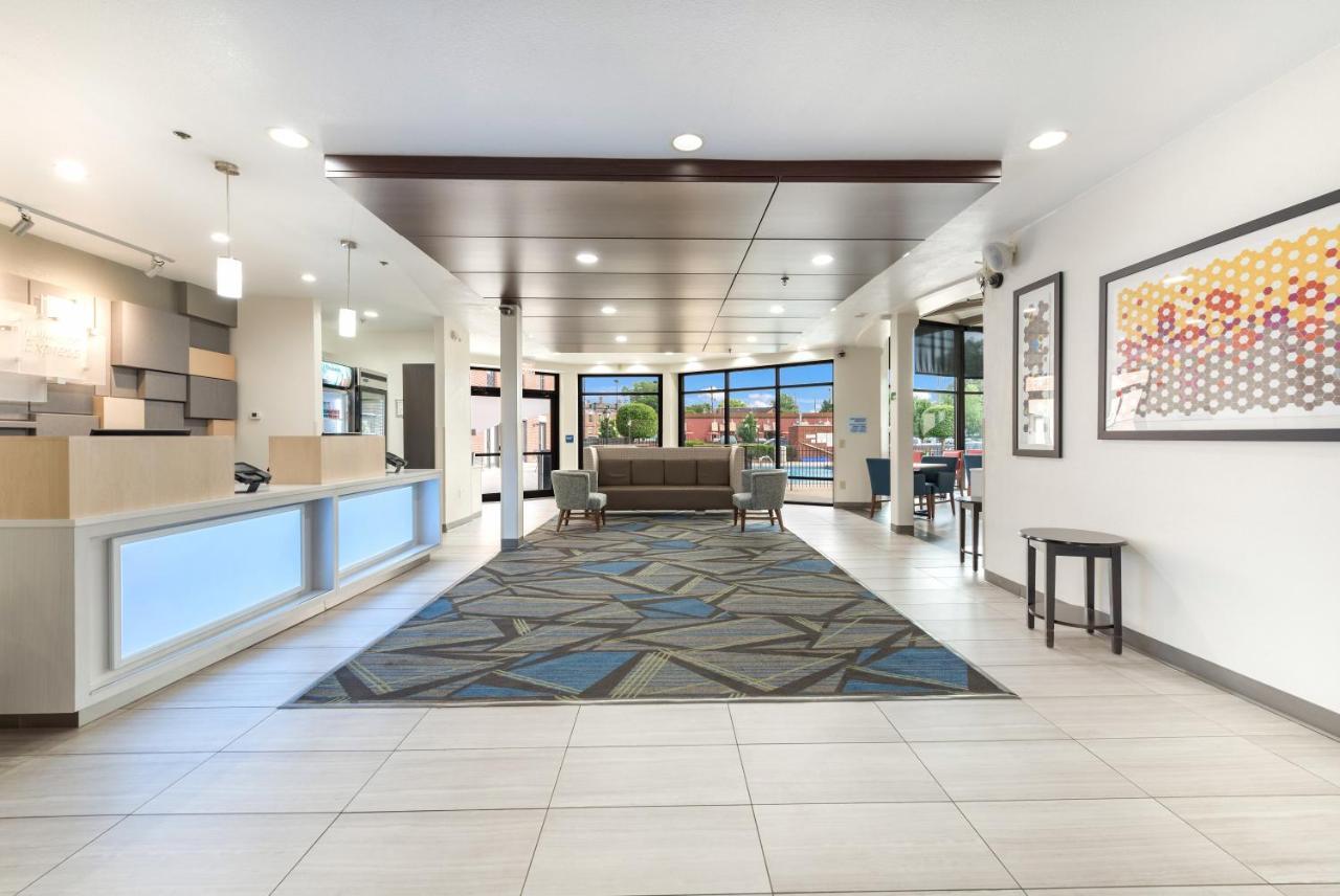 Holiday Inn Express - Columbus Downtown By Ihg Kültér fotó