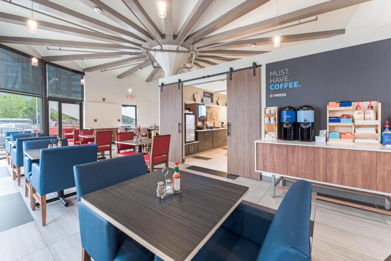 Holiday Inn Express - Columbus Downtown By Ihg Kültér fotó